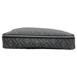 Pouch Fendi nera e grigia