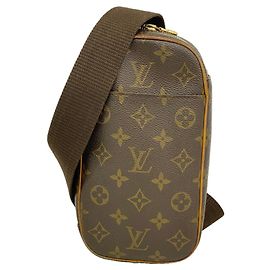 Bolsa Louis Vuitton Monogram Pochette Gange