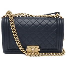 Chanel Boy Medium Azul Marinho Pele de Cordeiro