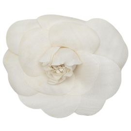 Spilla Camelia in tela bianca Chanel