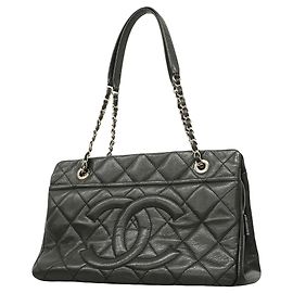 Chanel Tote Bag aus schwarzem genarbtem Kalbsleder