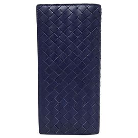 Bottega Veneta Cartera larga Intrecciato tejida azul marino