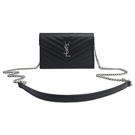 Saint Laurent Borsa a tracolla WOC Envelope piccola in pelle Grain de Poudre Nera