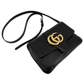 Bolso Gucci GG Marmont Ali de piel negra