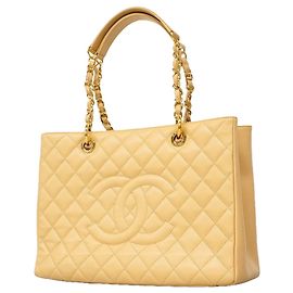 Borsa Tote con catena Chanel Matelassé