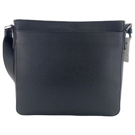 Prada PRADA Brick Schultertasche in Schwarz
