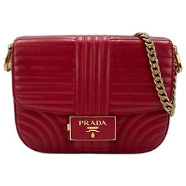 Prada Diagram gesteppte Schultertasche