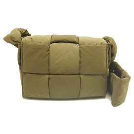 Bottega Veneta Pequena Bolsa de Ombro Padded Tech Cassette