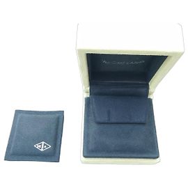 Van Cleef & Arpels jewelry box for earrings