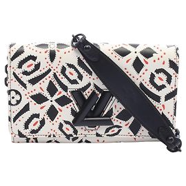 Louis Vuitton Portefeuille Twist Shoulder Bag
