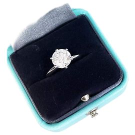 Anello Tiffany & Co. in platino e diamanti 2.25 ct