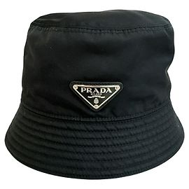 Prada Bucket Hat aus schwarzem Nylon