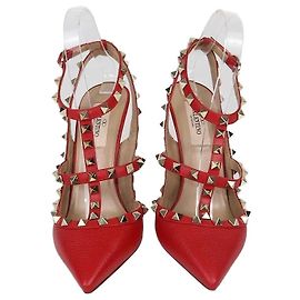 Décolleté Valentino Rockstud Caged in pelle rossa