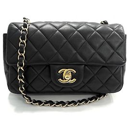 Borsa a tracolla Chanel Lambskin Matelassé 20 con catena