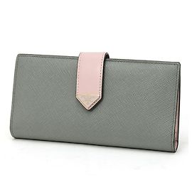 Portafoglio lungo Prada in pelle Saffiano con triangolo