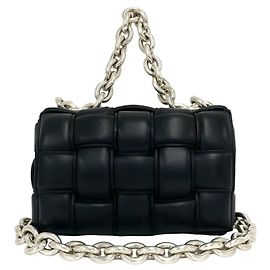 Bolso de hombro de piel Bottega Veneta Padded Cassette con cadena