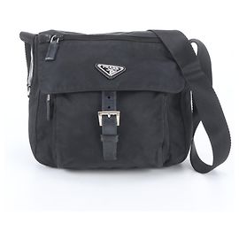 Borsa a tracolla Prada in nylon Tessuto con logo triangolare in pelle