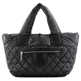 Bolso Tote Chanel de nailon negro