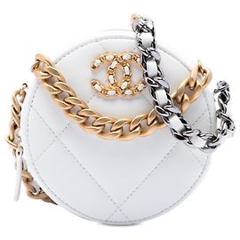 Clutch Redonda 19 Chanel em Pele de Cabra Matelassada Branca com Corrente