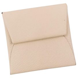 Hermès Monedero HERMES Bastia de piel Chevre