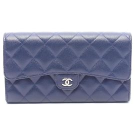 Cartera larga bi-fold Chanel Matelassé