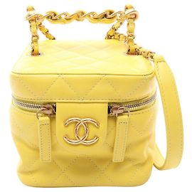 Borsa Chanel Matelassé in pelle d'agnello gialla