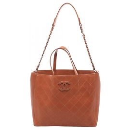 Chanel Matelassé 2-Way Schultertasche