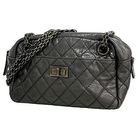 Borsa a tracolla Chanel 2.55 in pelle matelassé nera