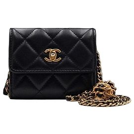 Chanel Mini WOC Carteira de Cartões Crossbody em Pele de Cordeiro Preta com Corrente de Bolas Dourada