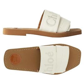 Chloé Sandali con cinturino Woody logo ricamato White