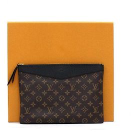 Louis Vuitton Borsa a Pochette Daily Monogram