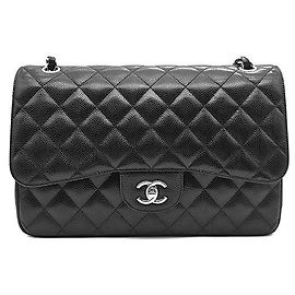 Chanel Caviar Classic Jumbo Bolso de mano en cuero negro