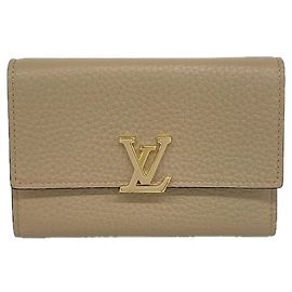 Louis Vuitton Portefeuille Capucines Compact Tri-fold Wallet