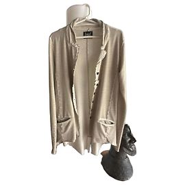 Munthe Plus Simonsen Chaqueta de punto beige PLU con botones negros