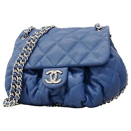 Borsa a tracolla Chanel Matelassé con catena
