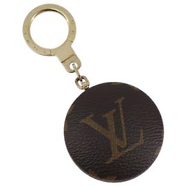 LOUIS VUITTON Monogram Astropill Key Holder M51910 LV Auth 199539V