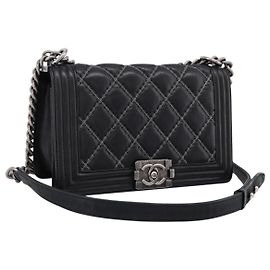 Borsa a catena CHANEL Boy Chanel Matelasse in pelle di vitello nera argento CC Auth 199543M