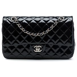 Borsa a tracolla Chanel Medium Classic Double Flap in vernice nera
