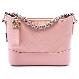 Borsa a tracolla Gabrielle Hobo Small in pelle di vitello invecchiata Chevron rosa Chanel