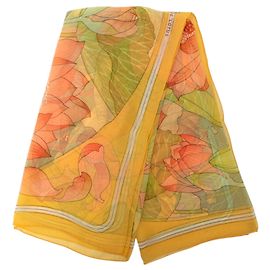 Lenço de seda mousseline Hermès Fleurs De Lotus Amarelo 90