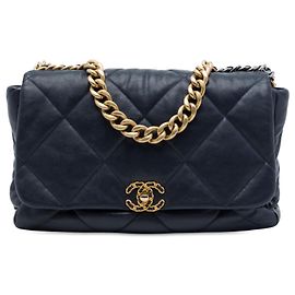 Bolso Chanel Maxi 19 Flap Satchel de piel de cordero azul