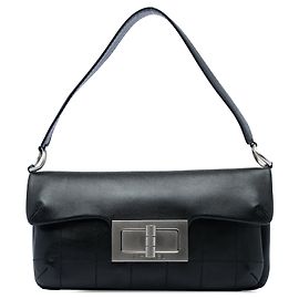 Borsa a tracolla Mademoiselle Chanel in vitello nero con cuciture quadrate