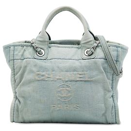 Sac cabas Chanel Deauville Small en denim bleu