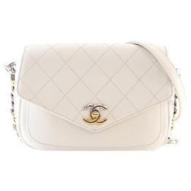 Borsa a tracolla Chanel Small Quilted Calfskin Precious Union Flap Bianca