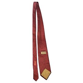 Yves Saint Laurent Cravatta in seta rossa YSL