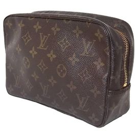 Louis Vuitton Trousse Toilette 23 Pouch