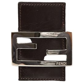 Fendi Bi-fold Geldbörse in Braun