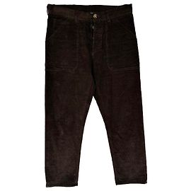 Nanushka Hose mit verdeckten Knöpfen aus braunem Cord