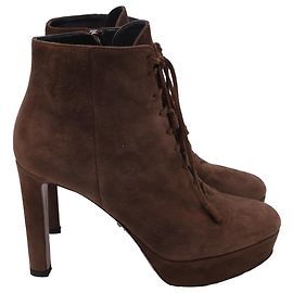 Stivaletti stringati Prada in camoscio marrone