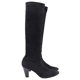 Manolo Blahnik Kniehohe Stiefel mit spitzer Zehe aus schwarzem Wildleder